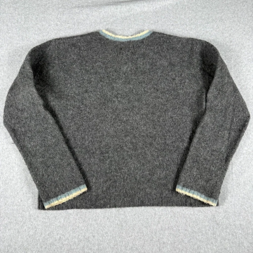 Vintage Abercrombie & Fitch Shetland Wool Sweater M Gray V Neck Made Hong Kong